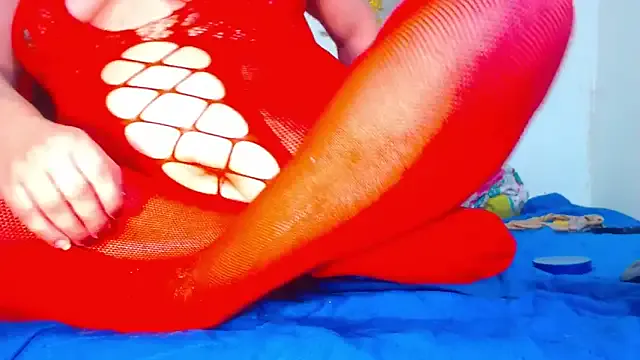 I_AM_JULIETA_SQUIRTS — show  my  big  juice pussy  for