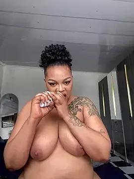 Iam-Sharifa from StripChat