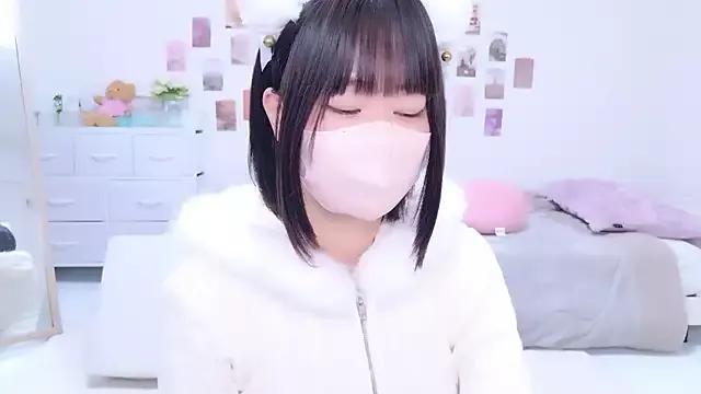 Im_Yu-na from StripChat