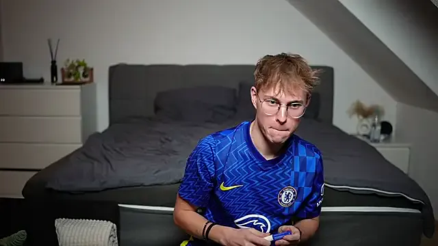 StripChat InnocentGuys is Freechat InnocentGuys — Kiss