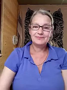 irinamaux on StripChat 