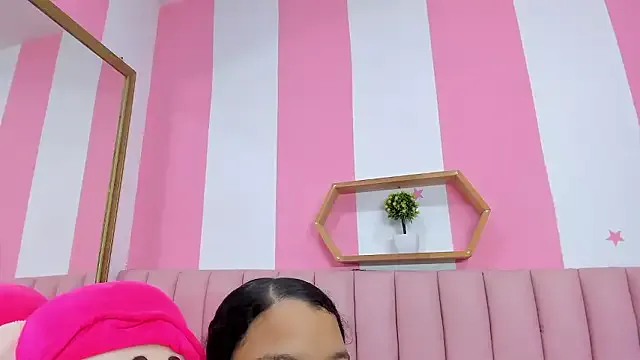 ISABELLA_020 — Show tits 