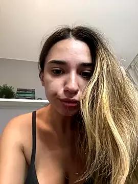 Explore cute model ItalianGirl ItalianGirl from StripChat