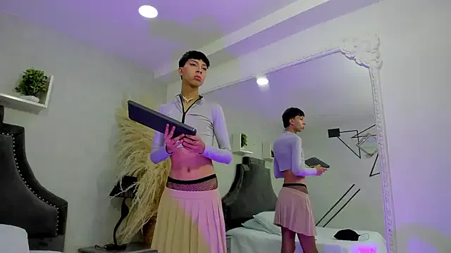 Jamess_Carterr_ — Spit nipples