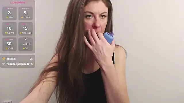 StripChat Jane_Glow is Freechat Jane_Glow — you make me feel cute... and oh-so naughty