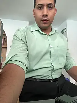 Juanes432 — Freechat on StripChat