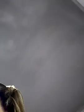 Jules_Anderson from StripChat