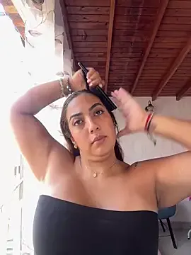 Karlla_Brown — BOOBS OUT, SQUEZZE