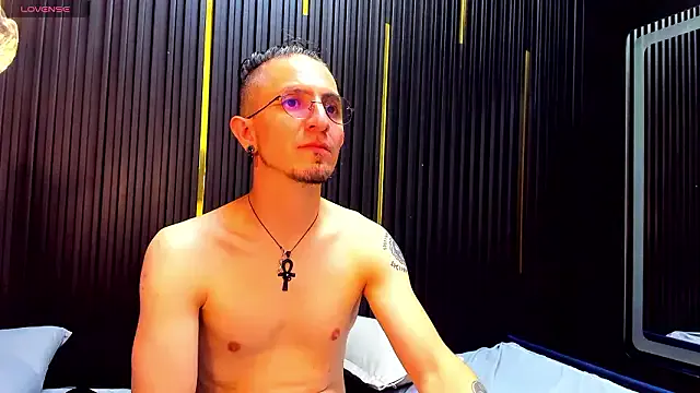 KarloStrom — Hello Karlo