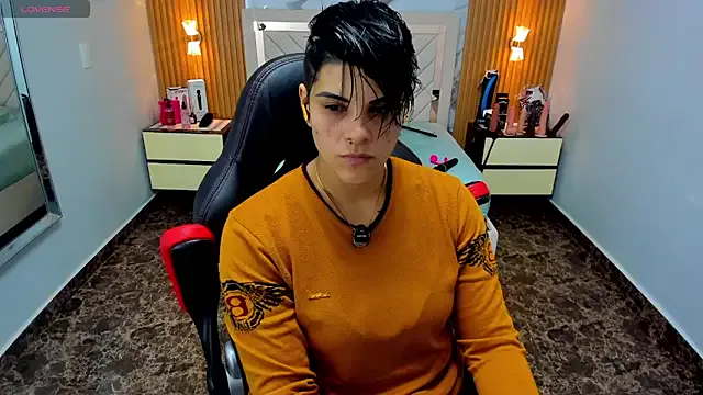 KAROLLJONES1 — Freechat on StripChat