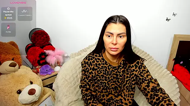 kilenyapatrice — NAKED RIDE DILDO SQUIRT