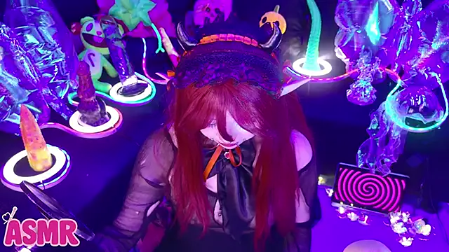 LaytonBox — Freechat on StripChat