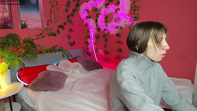 Lisbeth__Salander — sucking fingers