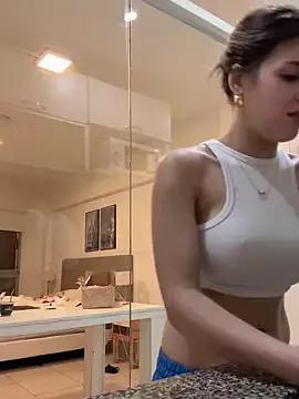 Lolykush from StripChat