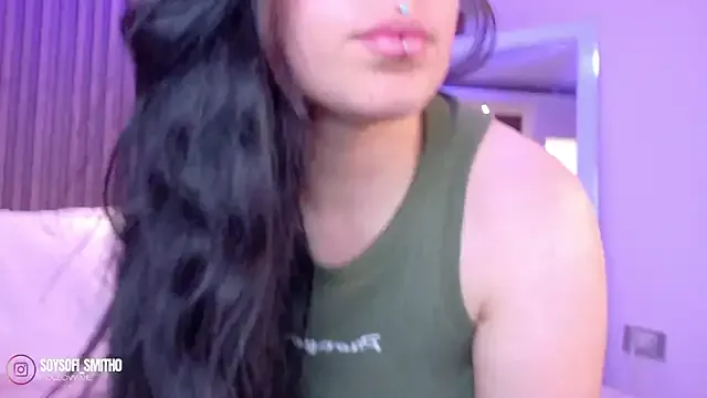 Lucy_Smith2 — Show boobs + play oil