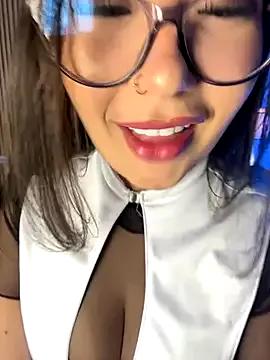 Sexy LylaLee111 wants you to fuck her body now LylaLee111 from StripChat