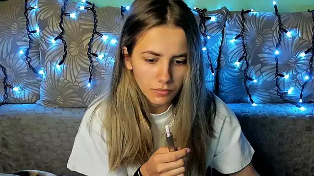 MaggieCake from StripChat