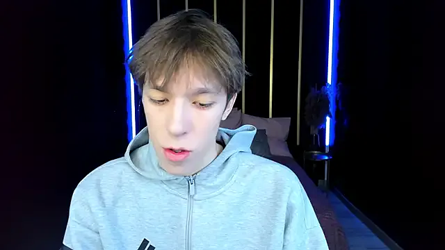 StripChat MarkBranston is Freechat MarkBranston — I am in boxers