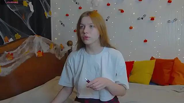 Checkout MeganNewCat, she wants to masturbate for you MeganNewCat from StripChat