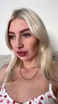 Mia_Roxie from StripChat