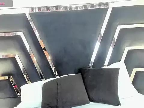 Try cute slut MiaSr_love MiaSr_love from StripChat