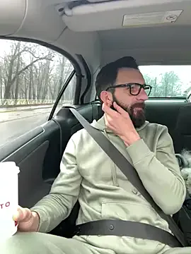 Michel_huge — Risky public cum show