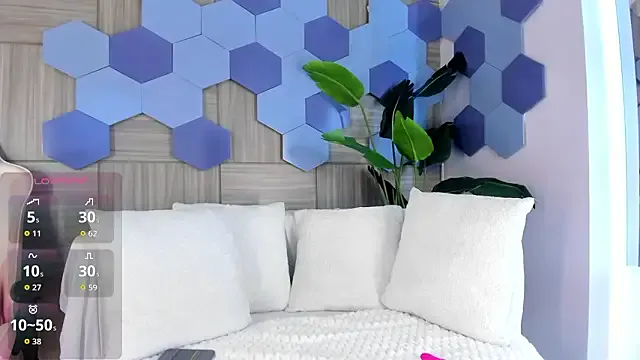 MilaGrace1 — Oil drip in my tits 