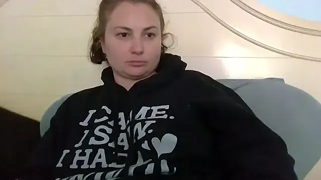 MilfyMrsRobinson on StripChat