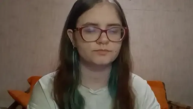 Miyabeee — Relaxed back view