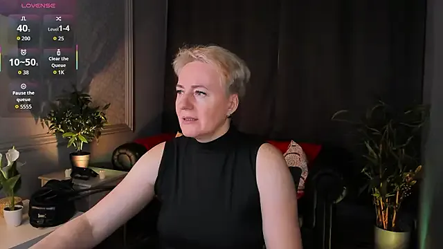 StripChat Nika_Smit is Private Nika_Smit — show your beautiful breasts