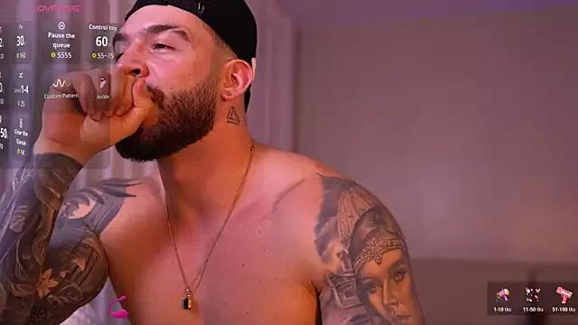 Sweet OLIVER_COLT wants you to fuck his body now OLIVER_COLT from StripChat