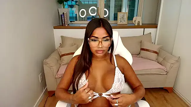 Paula_Thomass — Pinch my nipples to make hard