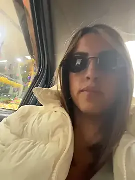 Paulinaa_bella — SHOW BOOBS IN CLASS