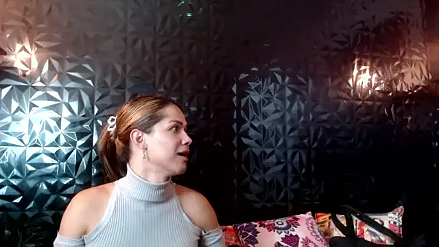 PINK__LOLA1 — Show Cock Hard 