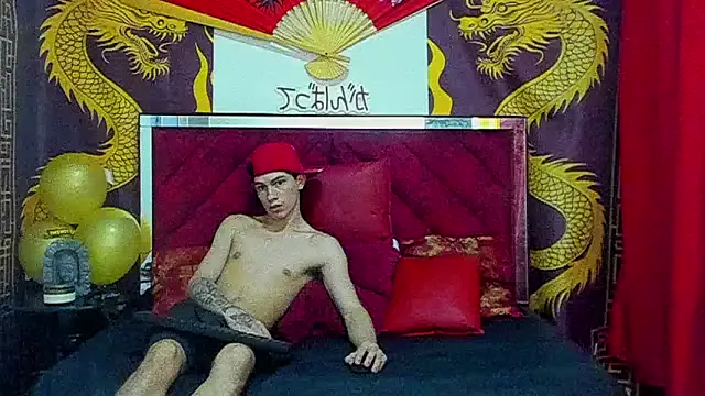 Pride_couple — SUCK TITS