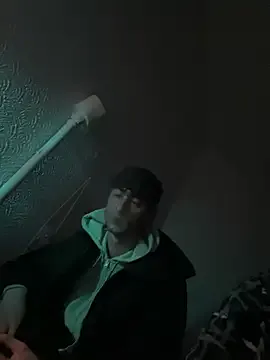 StripChat PutaNieves1983 is Freechat PutaNieves1983 — Un par de polos Fred Perry