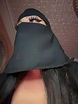 Hot Queentaraf999 wants you to fuck their body now Queentaraf999 from StripChat