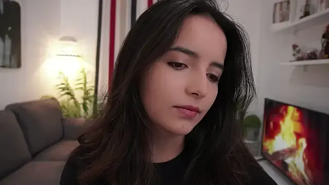 Raychell_Black — Shakira hot dancing