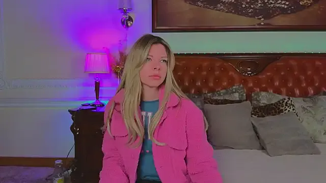 Real_Tini — sweet dick sucking