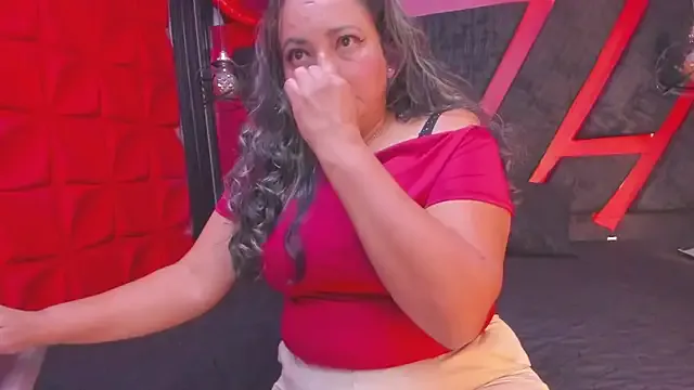 Rhachel_evans — Freechat on StripChat