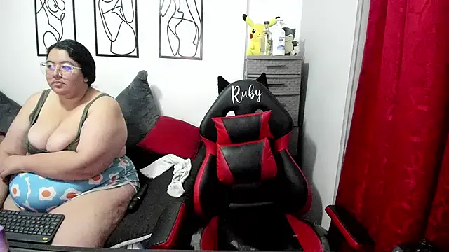 RubyPirsso18 — Oil my big BOOBS