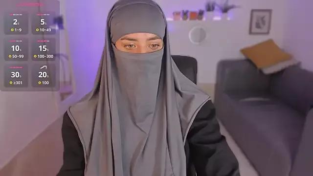 salma_arabicc from StripChat