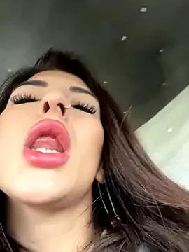 SashaBelle_ from StripChat