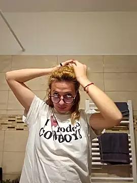 Selenna_emma from StripChat