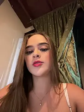 shaina_vasquez — SHOW MY BREASTS AND APPLY OIL