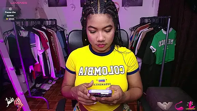 StripChat sharlottxl is Private sharlottxl — show dildo squirt