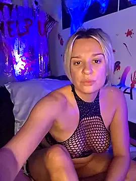 SpicyVicky from StripChat