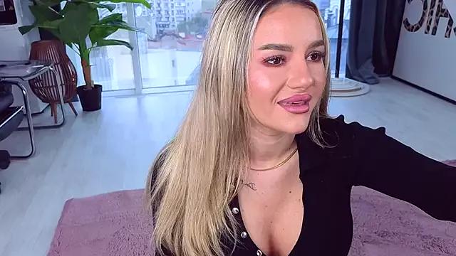 SpoilM3Mor3 from StripChat