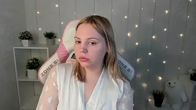 Stacy_Luv — dance on bed