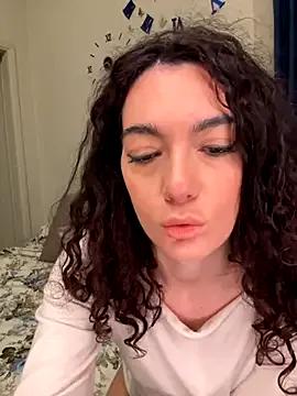 strawberry_queen2 from StripChat